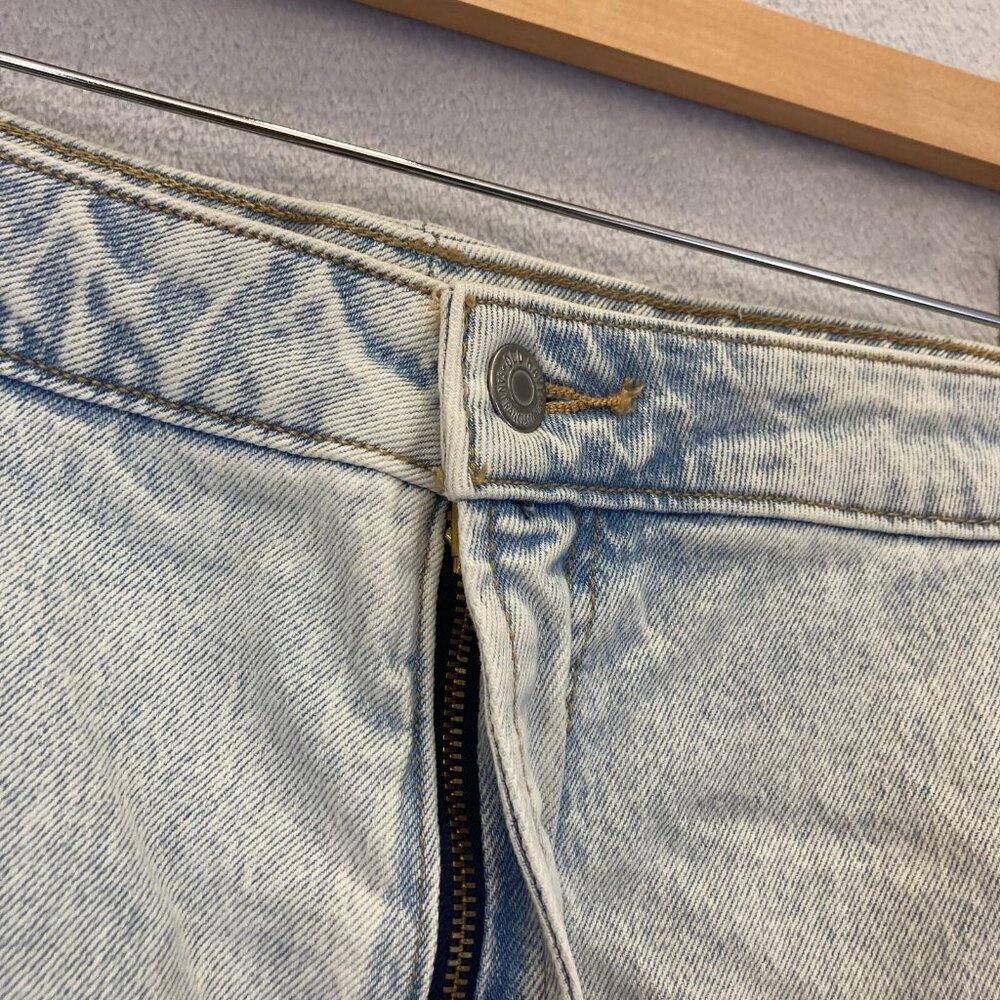 NWT Old Navy Denim Shorts Plus 30 Jeans Curvy OG High Rise Distressed Light Wash - Picture 12 of 16